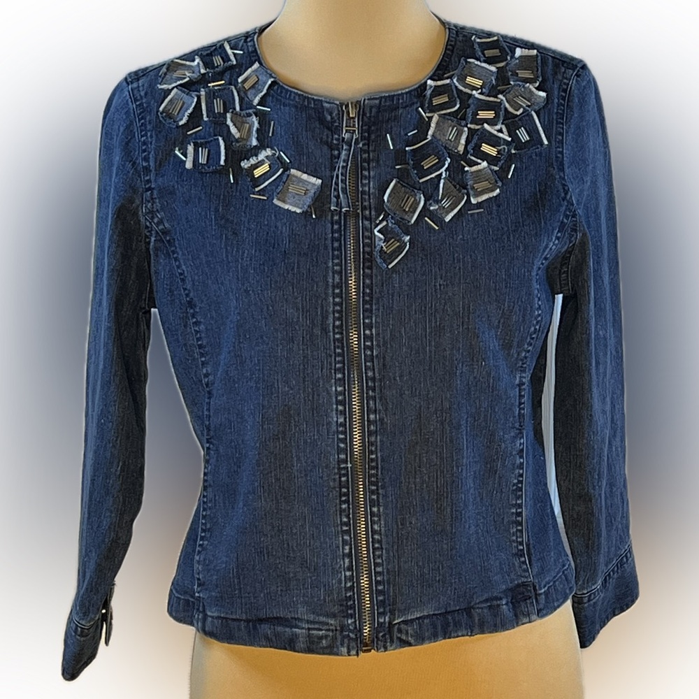 Ruby Rd. Classic Blue Denim Jacket, long sleeved, zipper front, size 8P woman